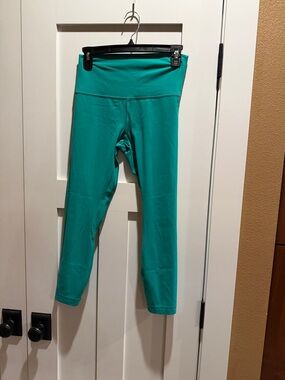Lululemon sz 8 Align Teal Active Leggings